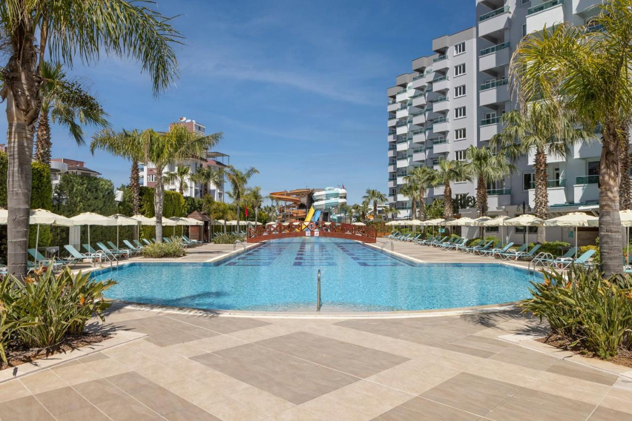 Hotel Wyndham Garden Lara Antalia Esterno foto