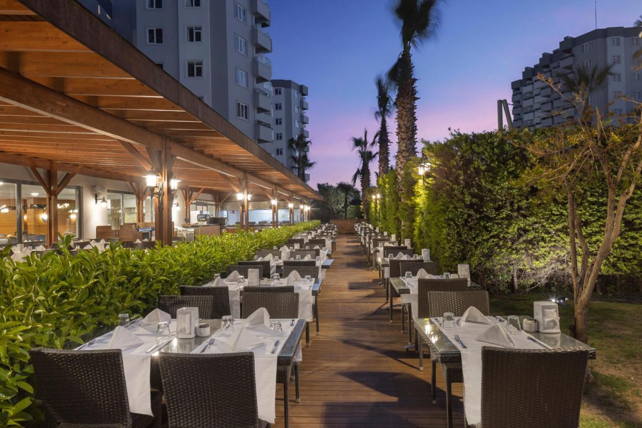 Hotel Wyndham Garden Lara Antalia Esterno foto