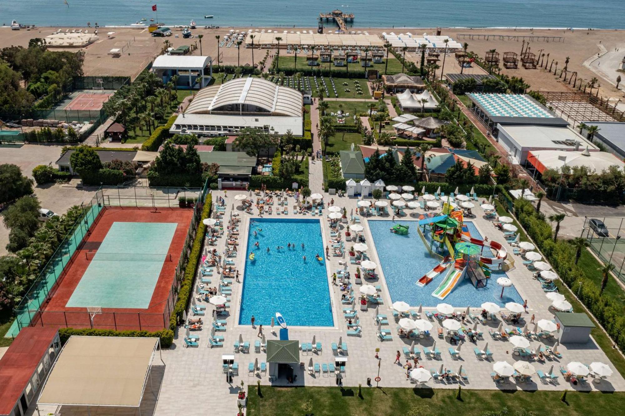 Hotel Wyndham Garden Lara Antalia Esterno foto